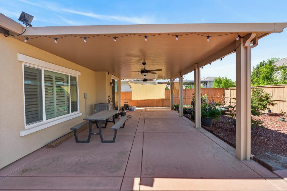 7605 Ferrell Way Elk Grove, CA 95757 - Photo 56 of 69