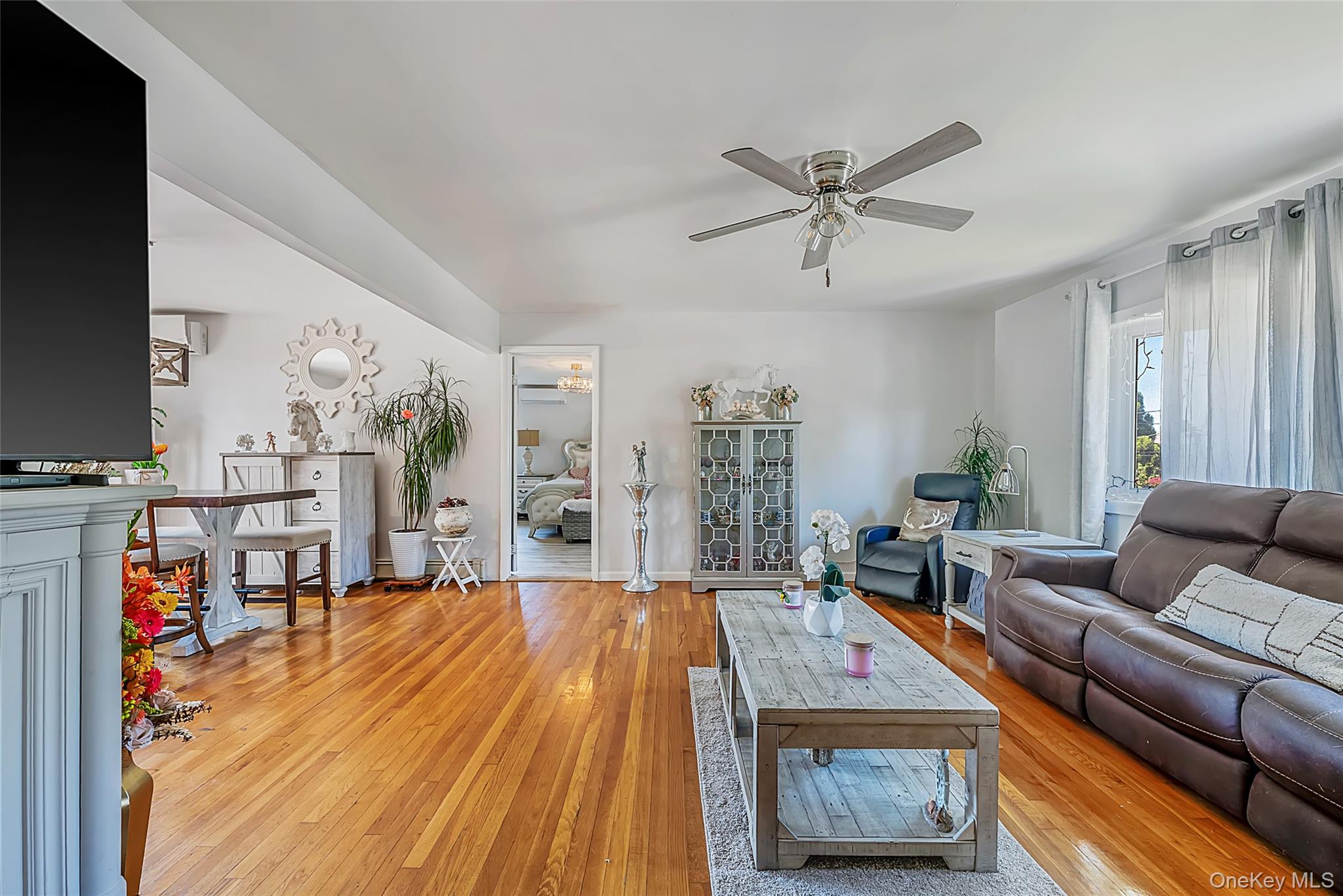 20 Rochelle Court Amityville, NY 11701 - Photo 22 of 43