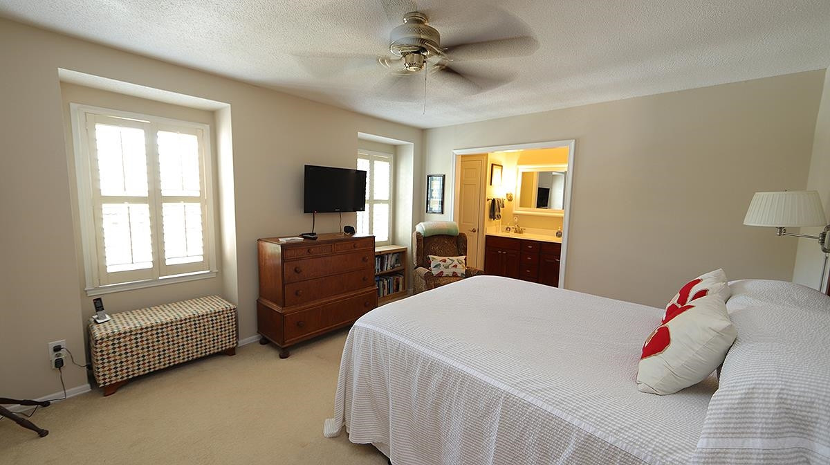 3137 Morningside Drive Raleigh, NC 27607 - Photo 8 of 15 Photo 8