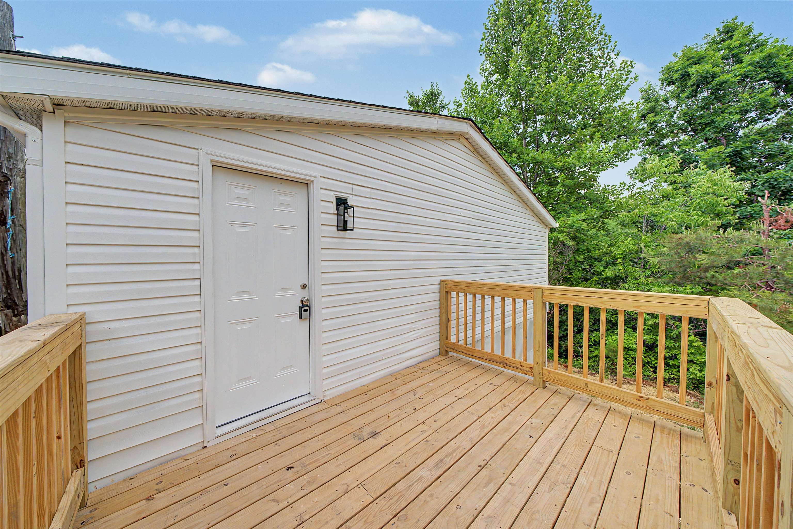 890 Burks Road Savannah, TN 38372 - Photo 24 of 40 a view of wooden deck