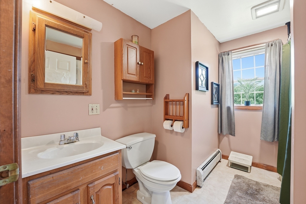 277 Walnut Hill Road Orange, MA 01364 - Photo 10 of 33