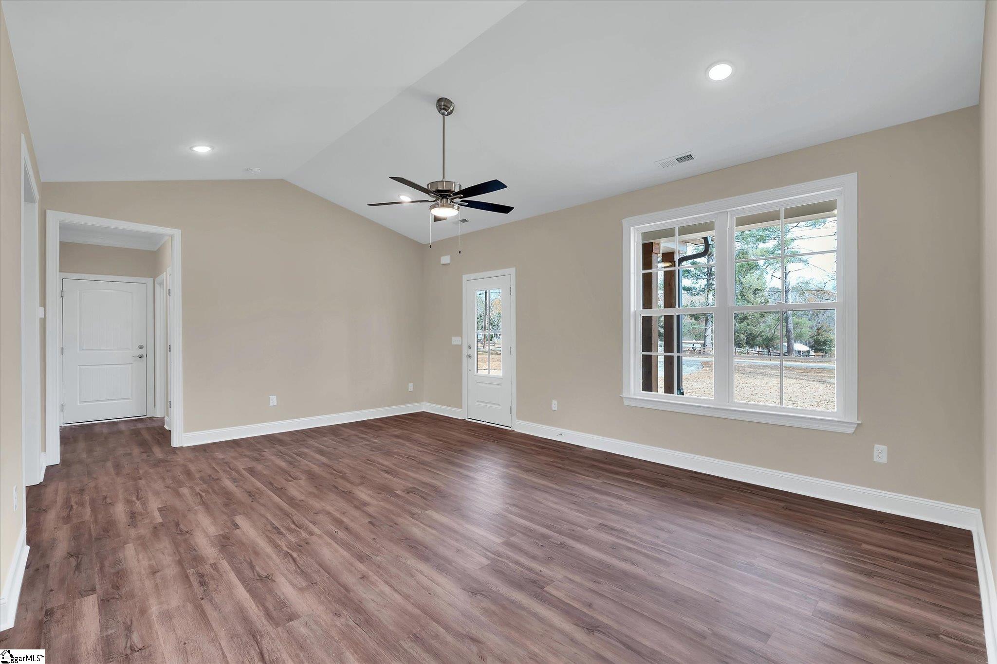 153 Eastview Road Pelzer, SC 29669 - Photo 6 of 27