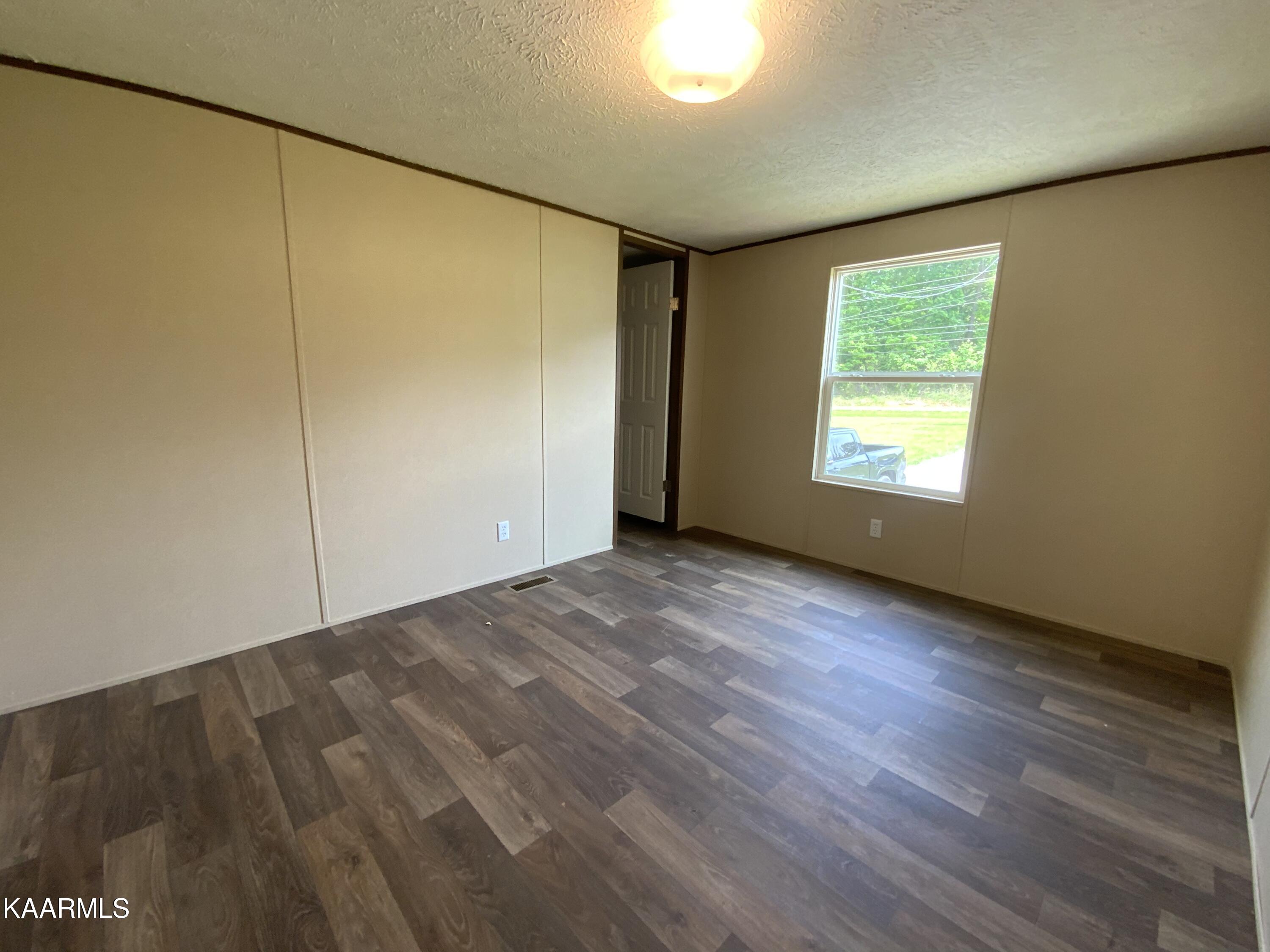 9321 East Emory Road Corryton, TN 37721 - Photo 20 of 27 23A8BD65-D21A-409B-B146-8EBC35601F85