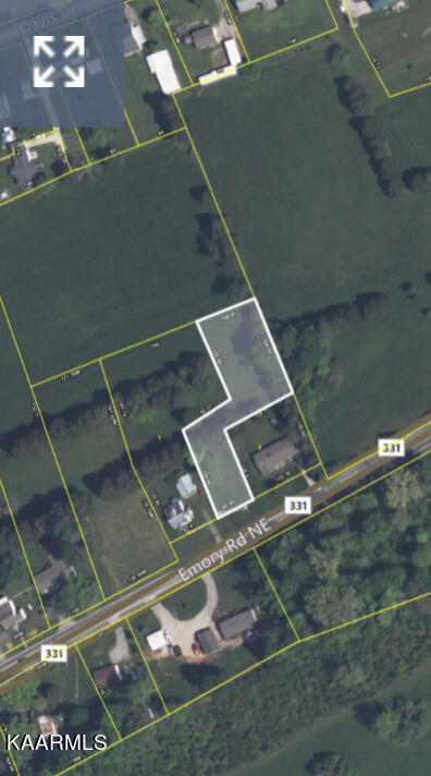 9321 East Emory Road Corryton, TN 37721 - Photo 3 of 27 E26BB781-06CE-4918-90BB-E5FEE910B9CA