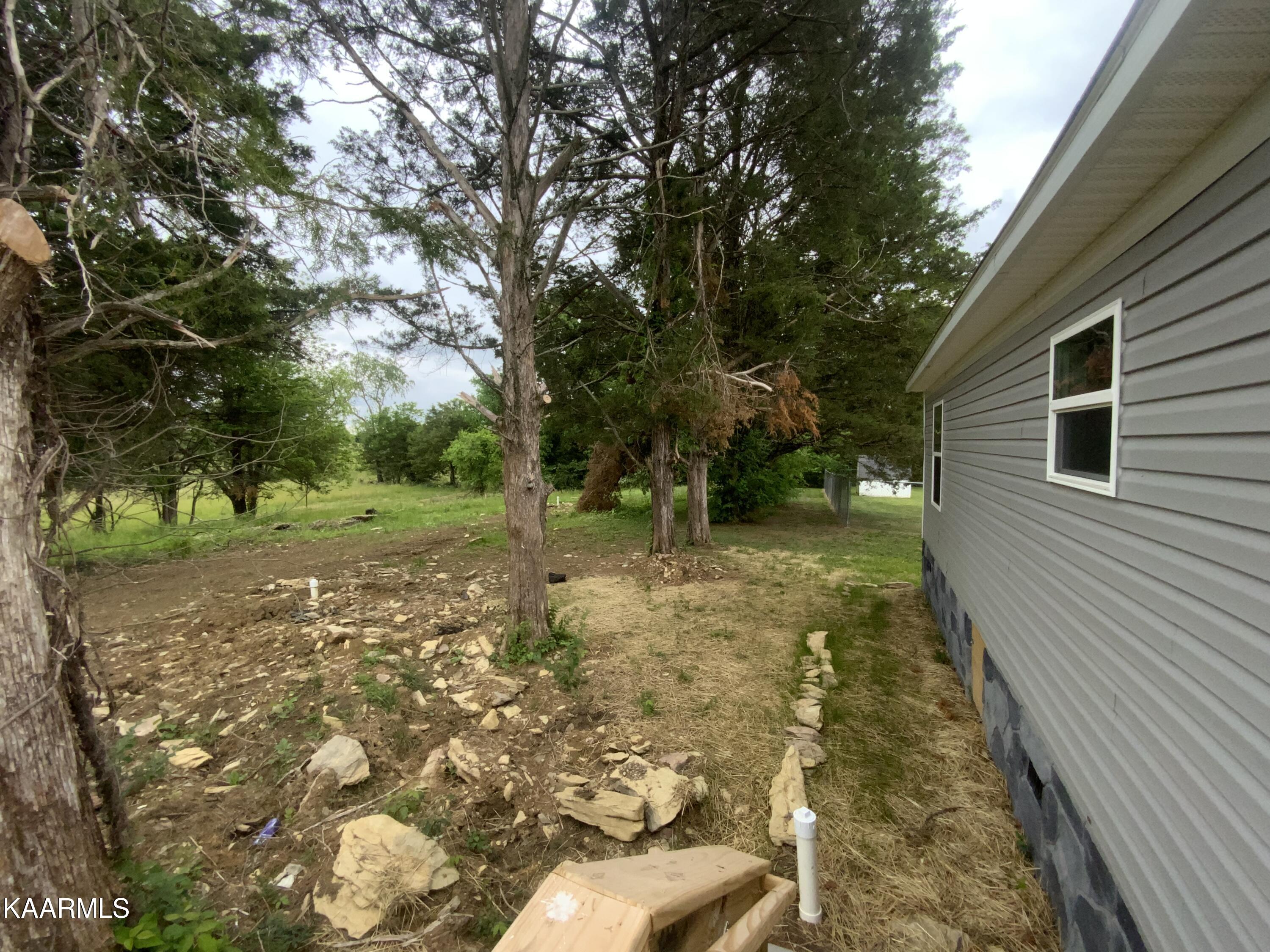 9321 East Emory Road Corryton, TN 37721 - Photo 4 of 27 41DA61E2-0A0B-4D18-9B7C-33CE997F2EC4