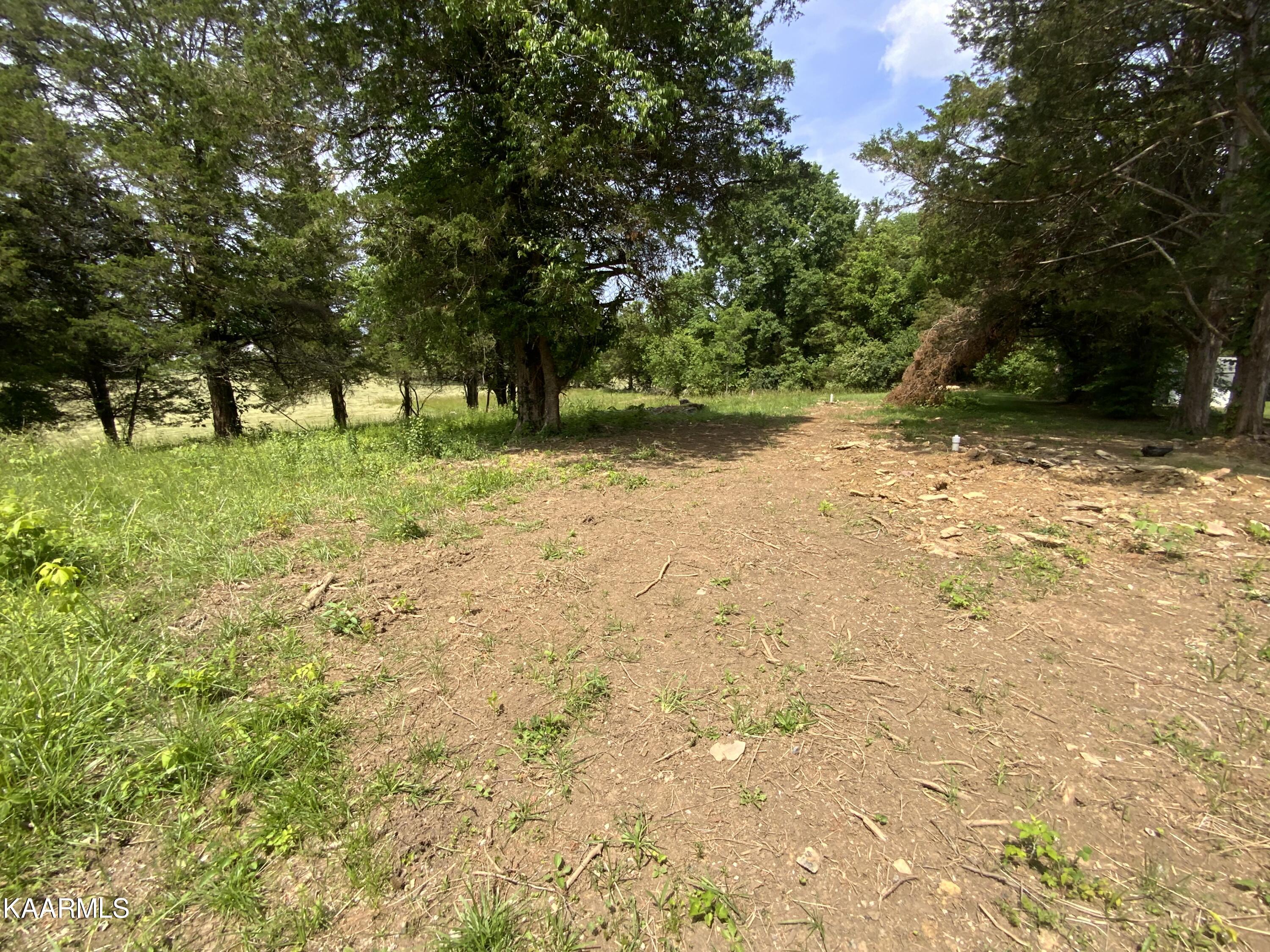 9321 East Emory Road Corryton, TN 37721 - Photo 7 of 27 A6D5D058-C7E3-4CA1-9AC7-F4A92D1D75BC