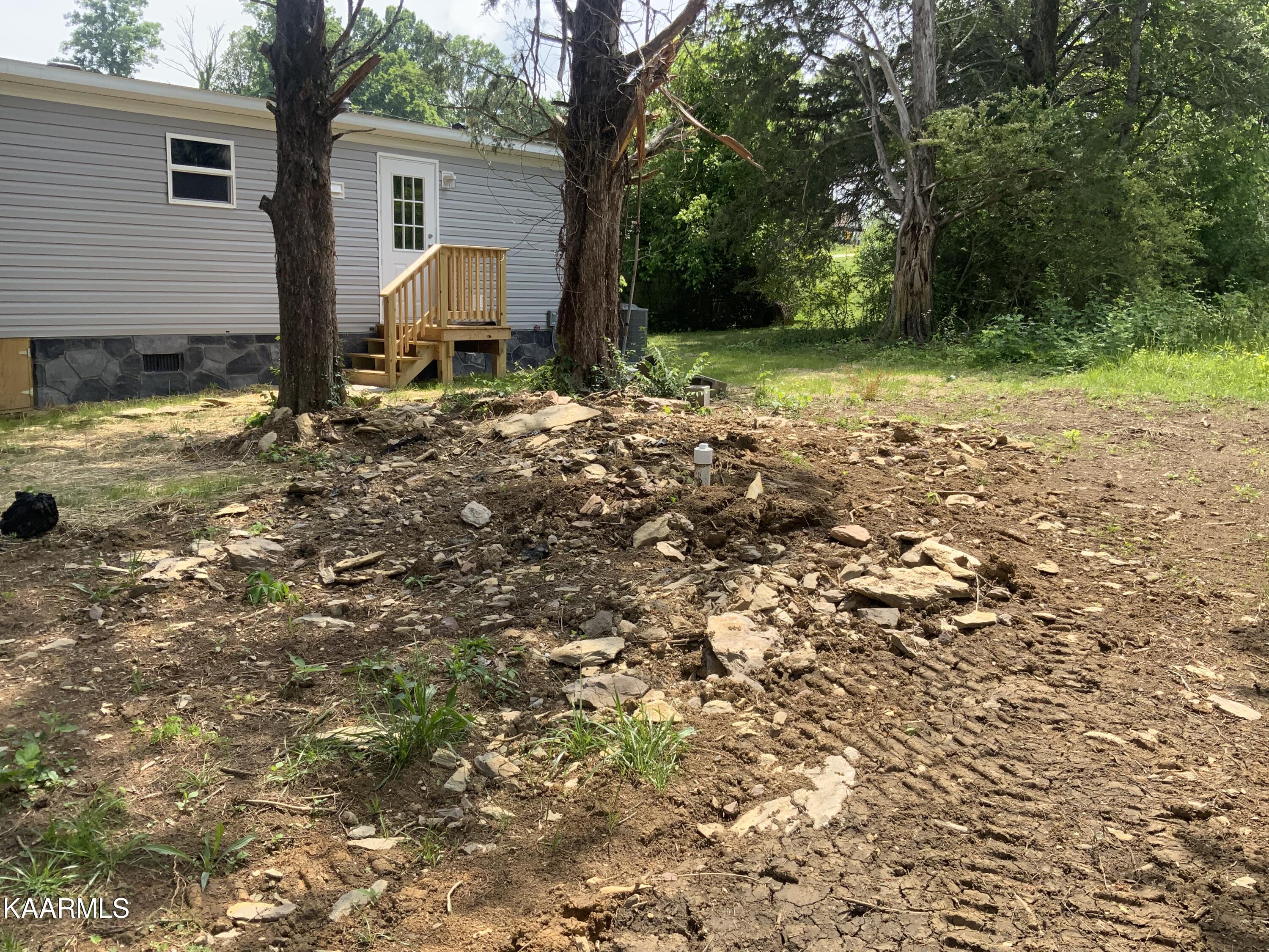 9321 East Emory Road Corryton, TN 37721 - Photo 8 of 27 C0CD16FD-A615-4A0D-B87D-44B901BED09F