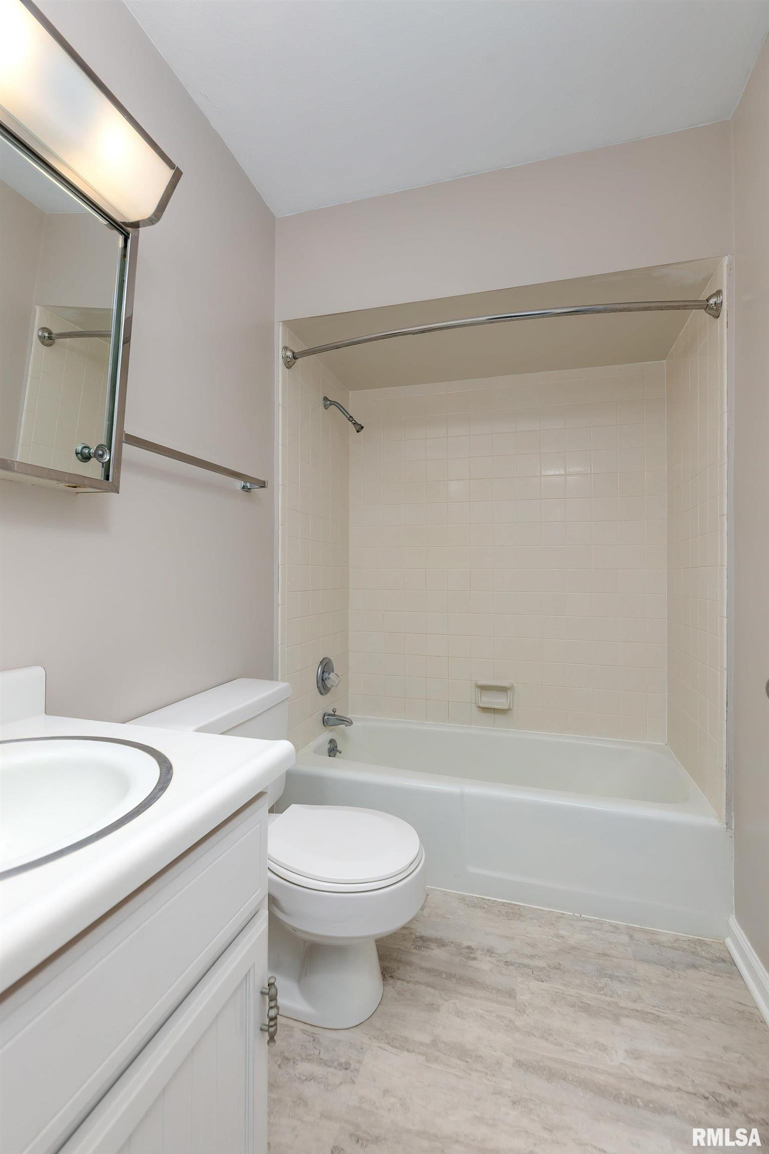 109 North 3rd Street Colona, IL 61241 - Photo 17 of 32