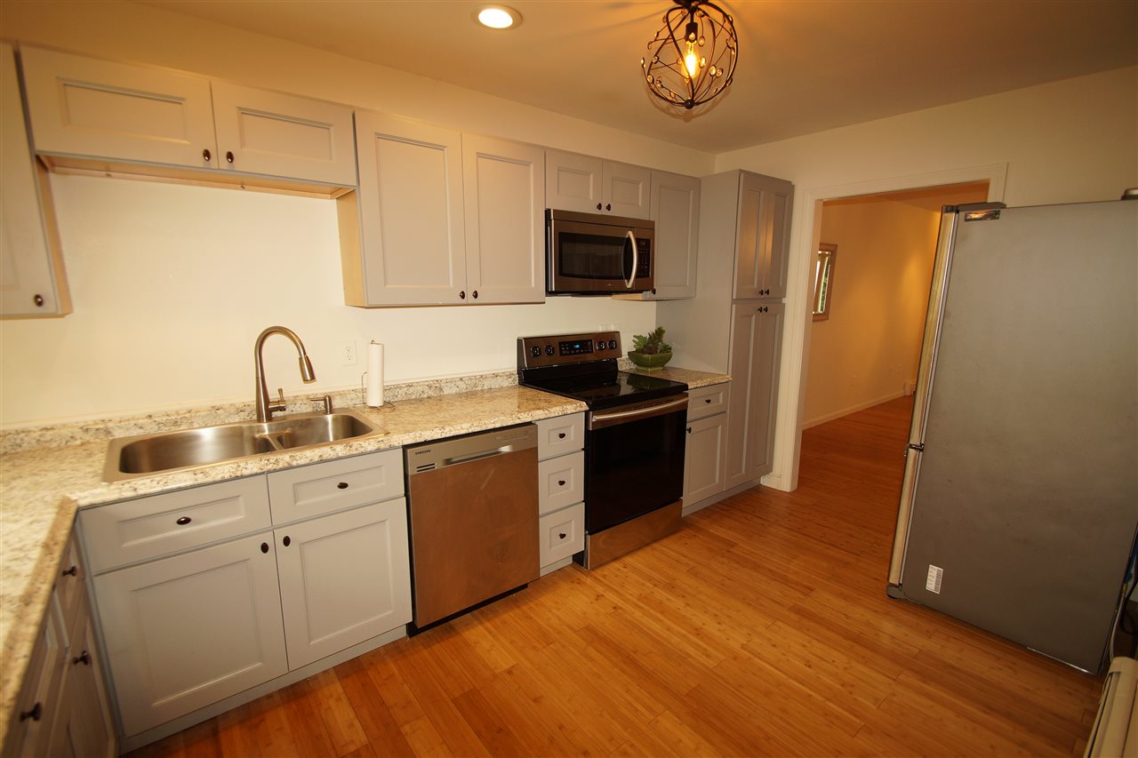 39 Freetown Road, Unit 9 Raymond, NH 03077 - Photo 2 of 27