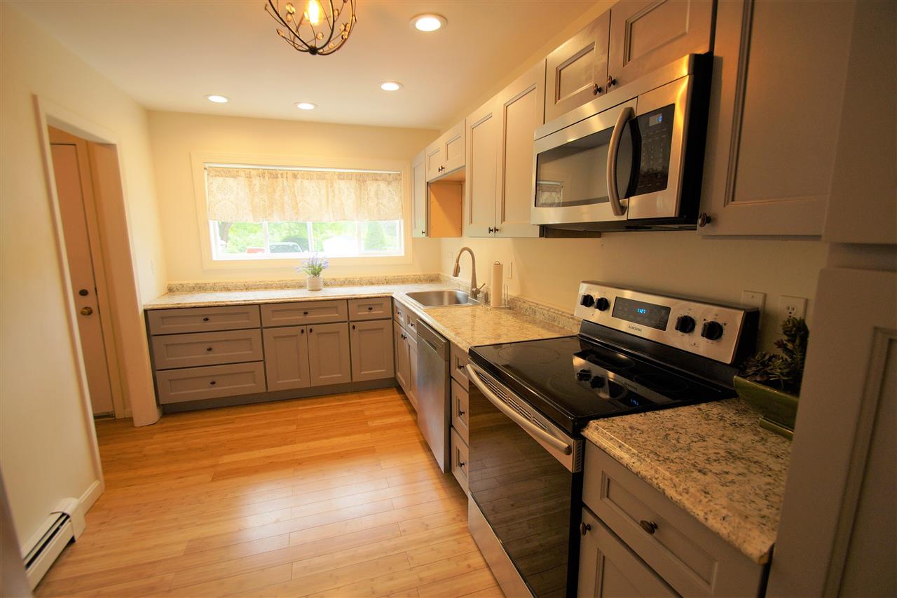 39 Freetown Road, Unit 9 Raymond, NH 03077 - Photo 6 of 27