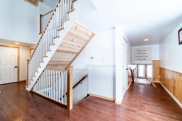 $1,195,000 | 1064 Bayview Drive, Coldwater, MI 49036