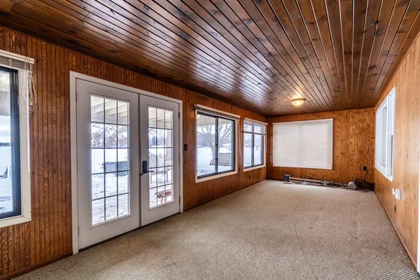 $1,195,000 | 1064 Bayview Drive, Coldwater, MI 49036