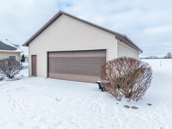 $1,195,000 | 1064 Bayview Drive, Coldwater, MI 49036