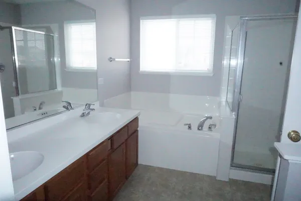 $2,495 | 3740 Pope Court, Unit 7404, Plano, IL 60545