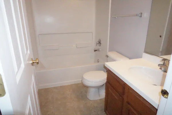 $2,495 | 3740 Pope Court, Unit 7404, Plano, IL 60545