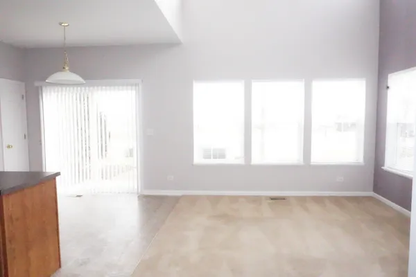 $2,495 | 3740 Pope Court, Unit 7404, Plano, IL 60545