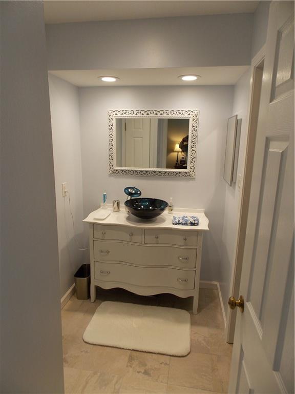 653 Cobblestone Road, Unit 27 Avon, IN 46123 - Photo 22 of 24 Gallery Image 22