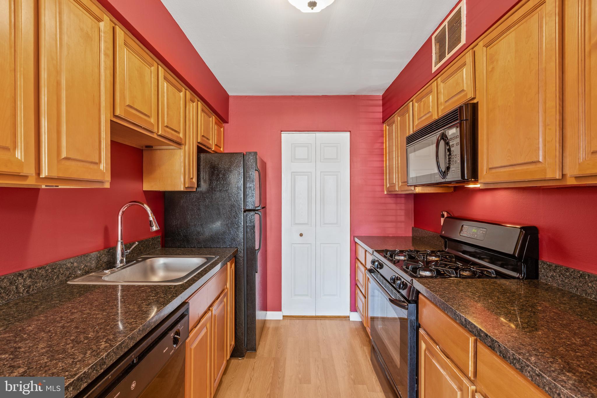 7015 Ridge Avenue, Unit 25 Philadelphia, PA 19128 - Photo 12 of 26