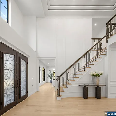 a view of entryway and hall