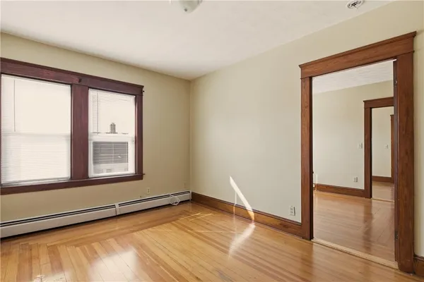 $1,600 | 984 York Avenue, Unit 2L, Pawtucket, RI 02861