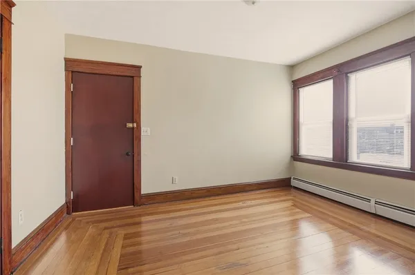 $1,600 | 984 York Avenue, Unit 2L, Pawtucket, RI 02861