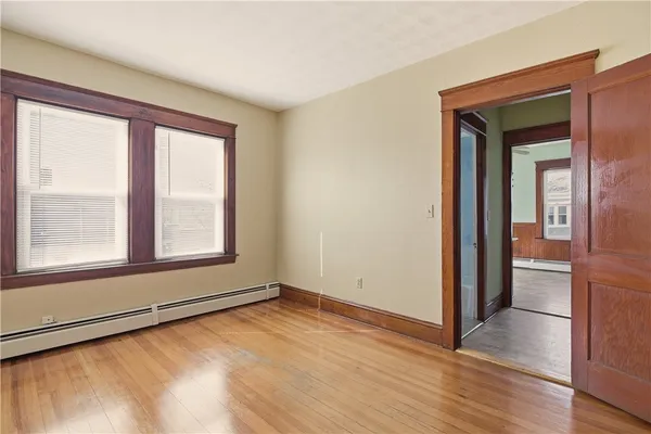 $1,600 | 984 York Avenue, Unit 2L, Pawtucket, RI 02861