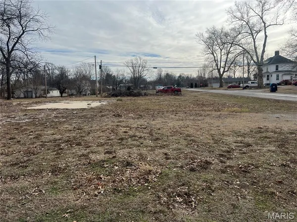 $12,000 | 302 East Elm Street, Gillespie, IL 62033