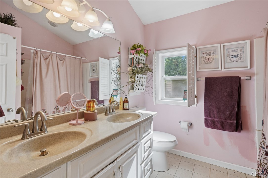 523 South Terry Road Geddes, NY 13219 - Photo 25 of 39 Bathroom 2