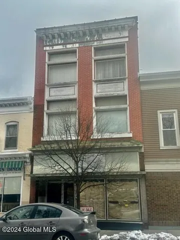 $575,000 | 38 South Street, Glens Falls, NY 12801