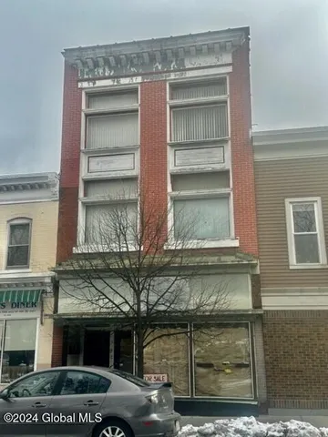 $575,000 | 38 South Street, Glens Falls, NY 12801