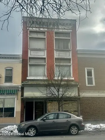 $575,000 | 38 South Street, Glens Falls, NY 12801