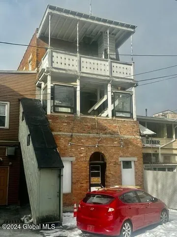 $575,000 | 38 South Street, Glens Falls, NY 12801