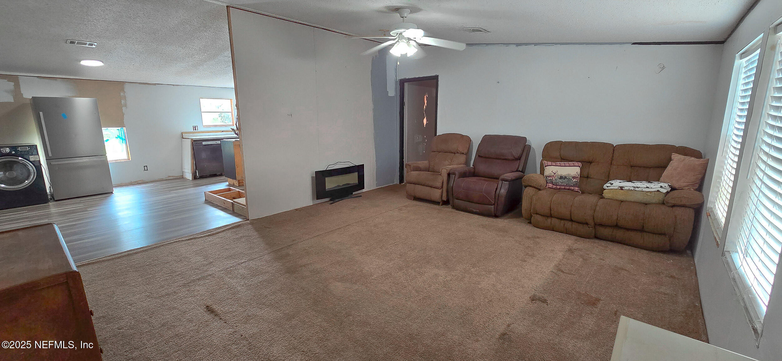 11325 Young Road, Unit # 1 Jacksonville, FL 32218 - Photo 9 of 32 Family Room