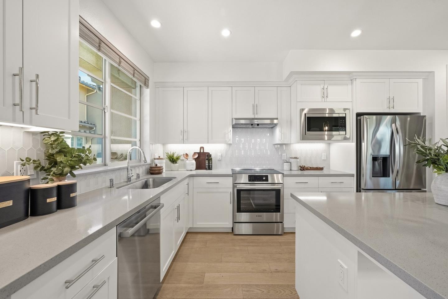 1208 San Ramon Avenue Mountain View, CA 94043 - Photo 11 of 52