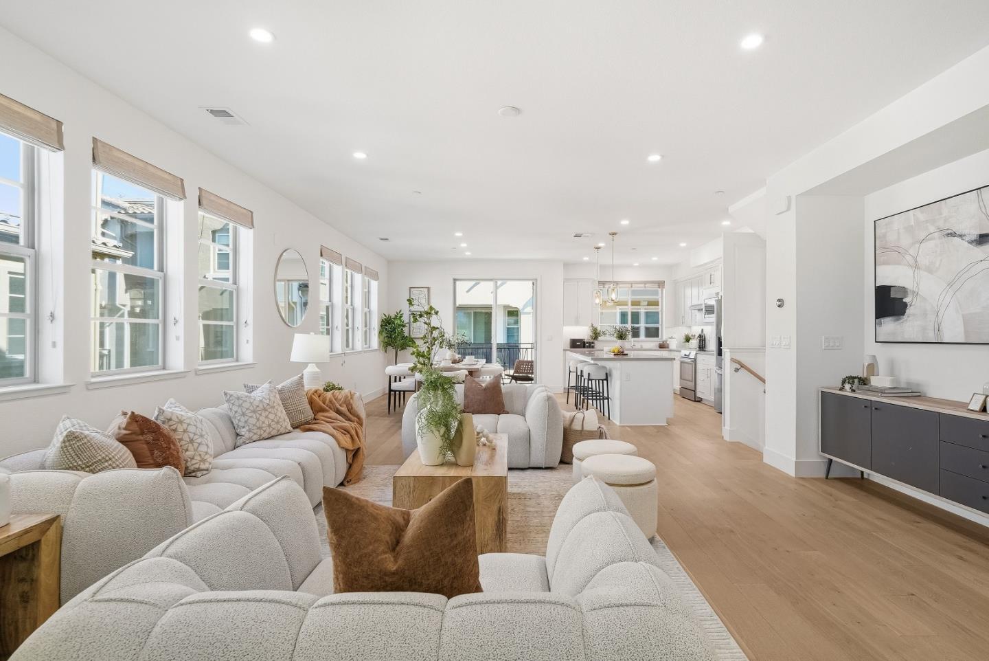 1208 San Ramon Avenue Mountain View, CA 94043 - Photo 6 of 52