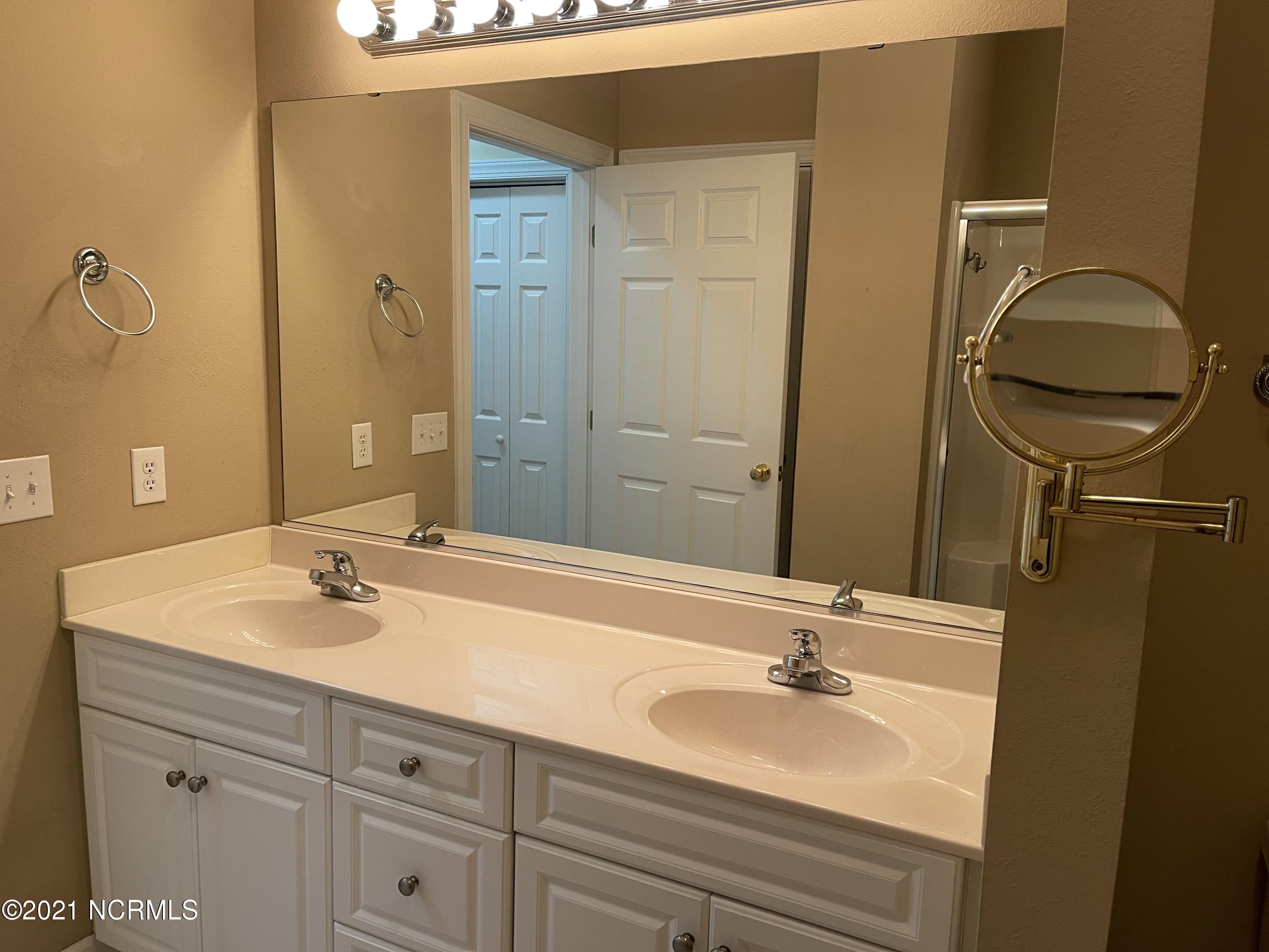176 Clubhouse Road Sunset Beach, NC 28468 - Photo 10 of 35 Double Sinks