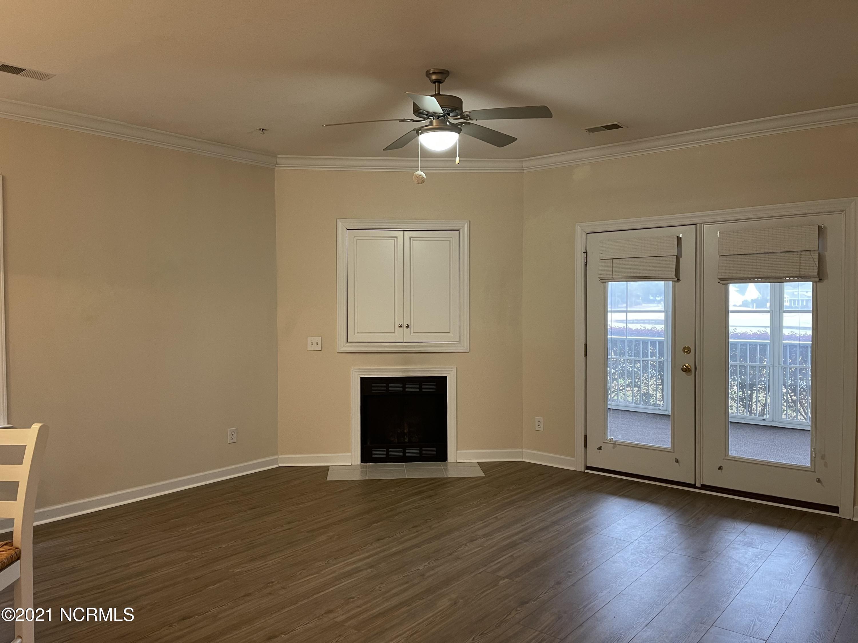 176 Clubhouse Road Sunset Beach, NC 28468 - Photo 4 of 35 Great Room w Fireplacee