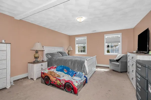 $849,900 | 1 Rosemary Lane, Chelmsford, MA 01824