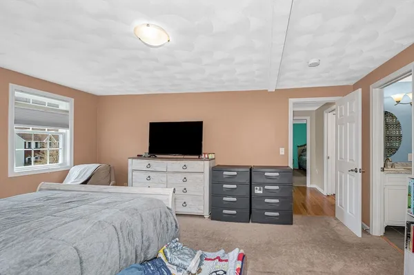 $849,900 | 1 Rosemary Lane, Chelmsford, MA 01824