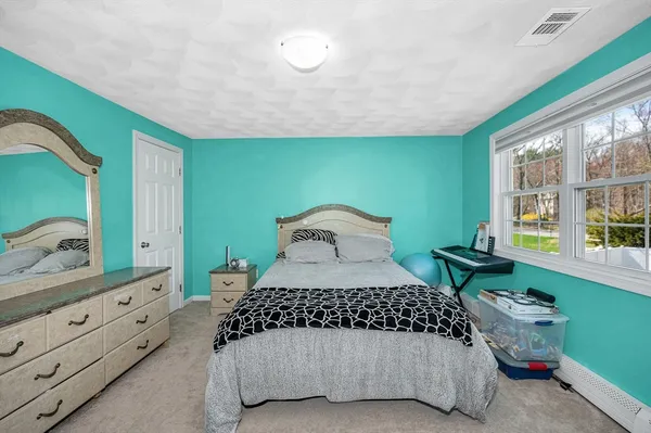 $849,900 | 1 Rosemary Lane, Chelmsford, MA 01824