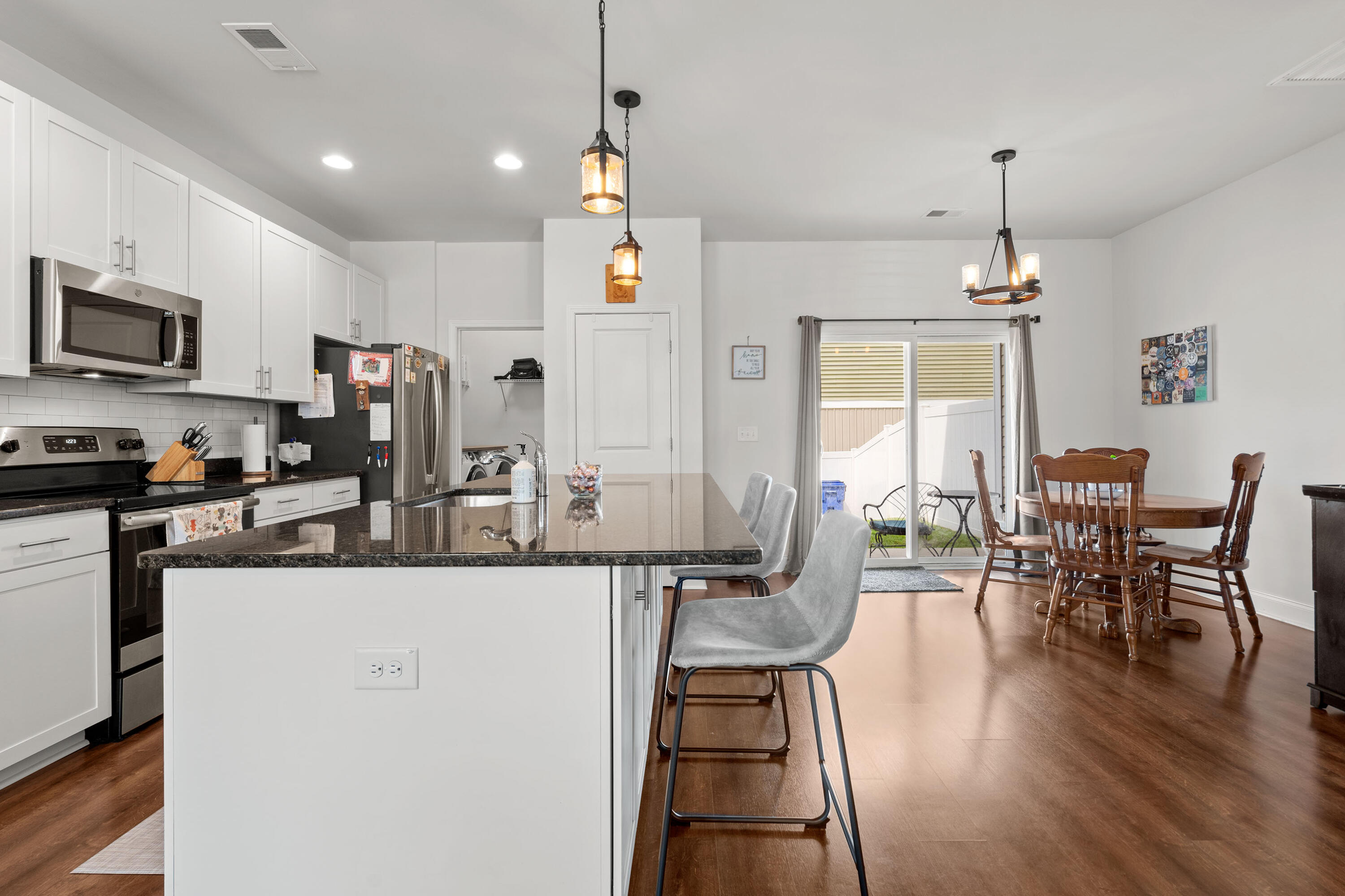 7794 Montview Road North Charleston, SC 29418 - Photo 5 of 20 Kitchen