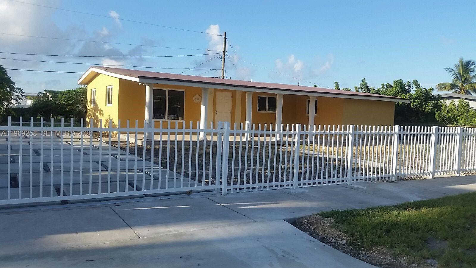 14530 Southwest 290th Terrace Homestead, FL 33033 - Photo 3 of 16