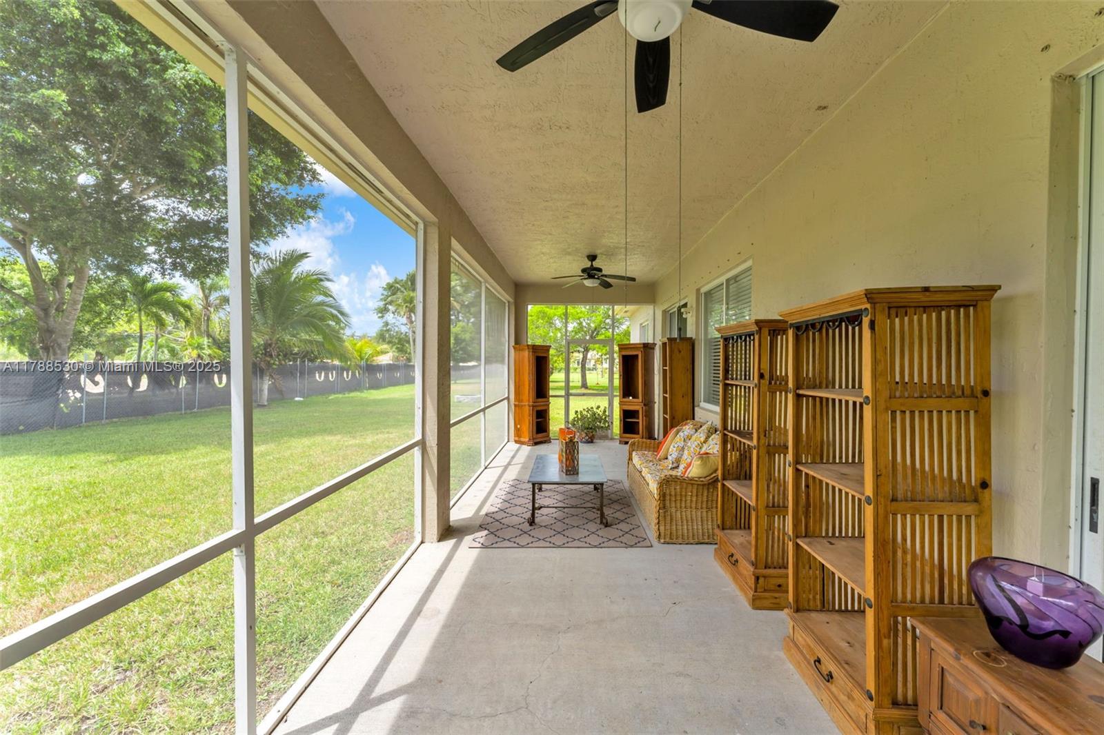 2819 Augusta Lane Homestead, FL 33035 - Photo 20 of 24