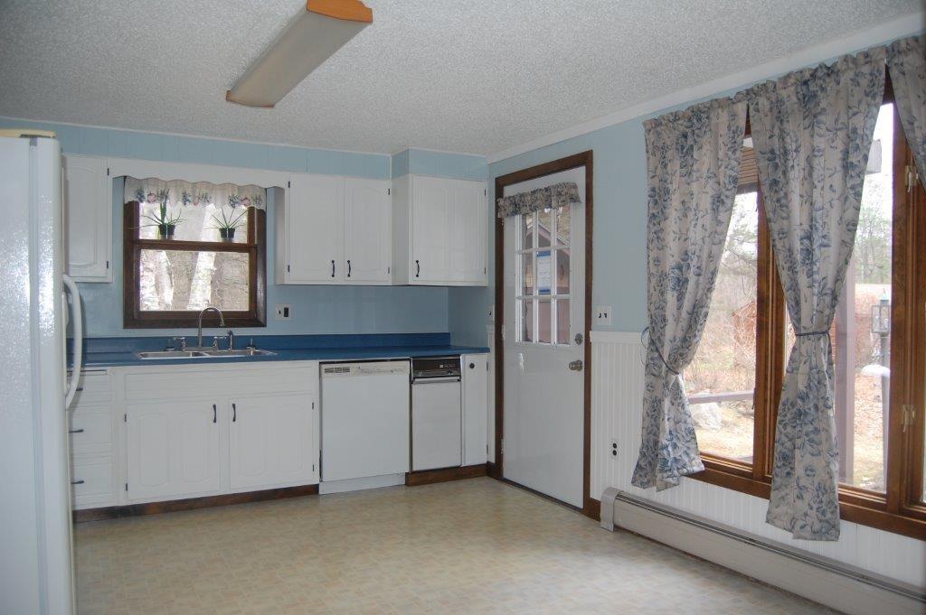 698-695 Pond Road Manchester, ME 04351 - Photo 11 of 24 Photo