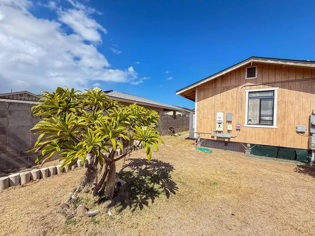 $1,200,000 | 588 Pohaku Street, Kahului, HI 96732