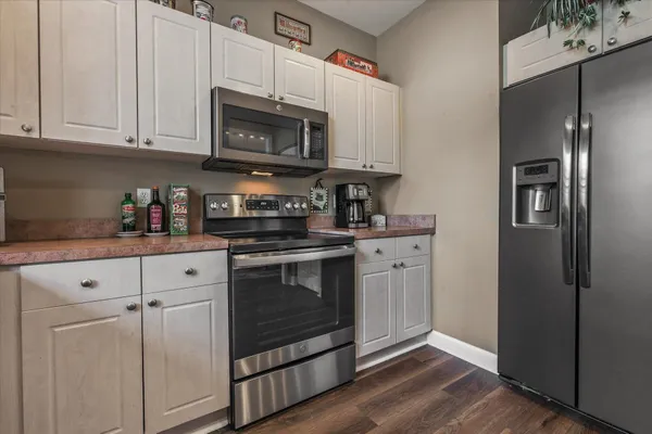 $279,900 | 4275 Four Oaks Boulevard, Tallahassee, FL 32311