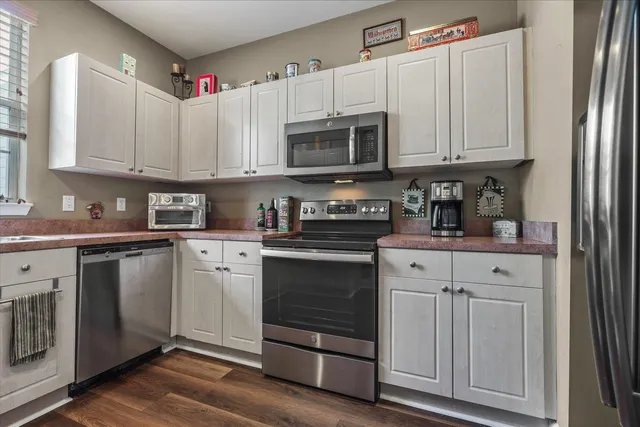 $279,900 | 4275 Four Oaks Boulevard, Tallahassee, FL 32311