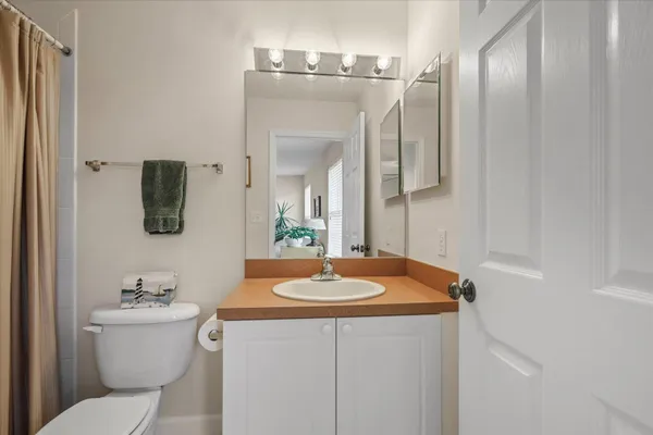 $279,900 | 4275 Four Oaks Boulevard, Tallahassee, FL 32311