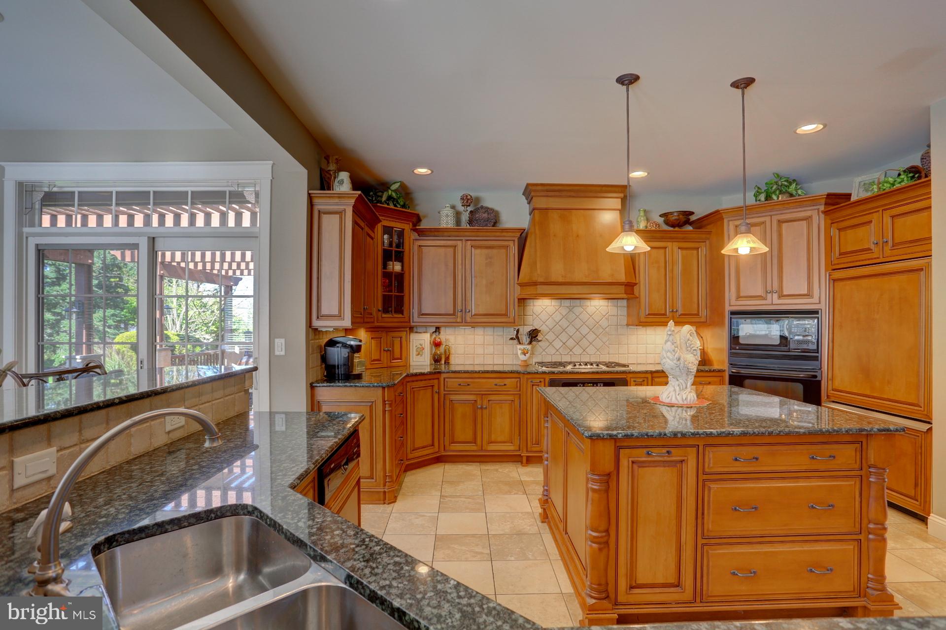 681 Dorset Street Lititz, PA 17543 - Photo 22 of 64 Kitchen
