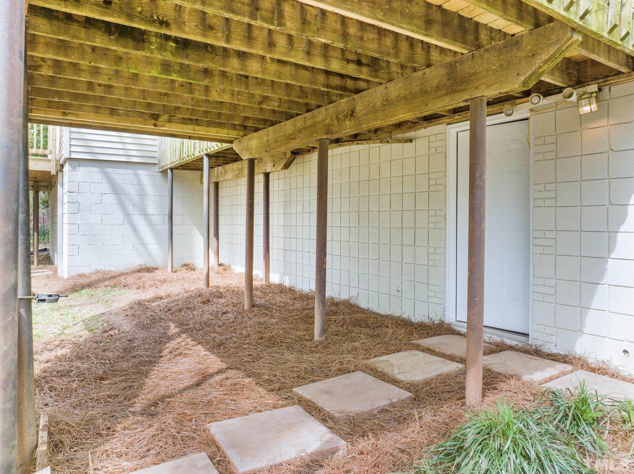 4006 Arckelton Drive, Unit 4006 & 4004 Raleigh, NC 27612 - Photo 28 of 34 a backyard of a house